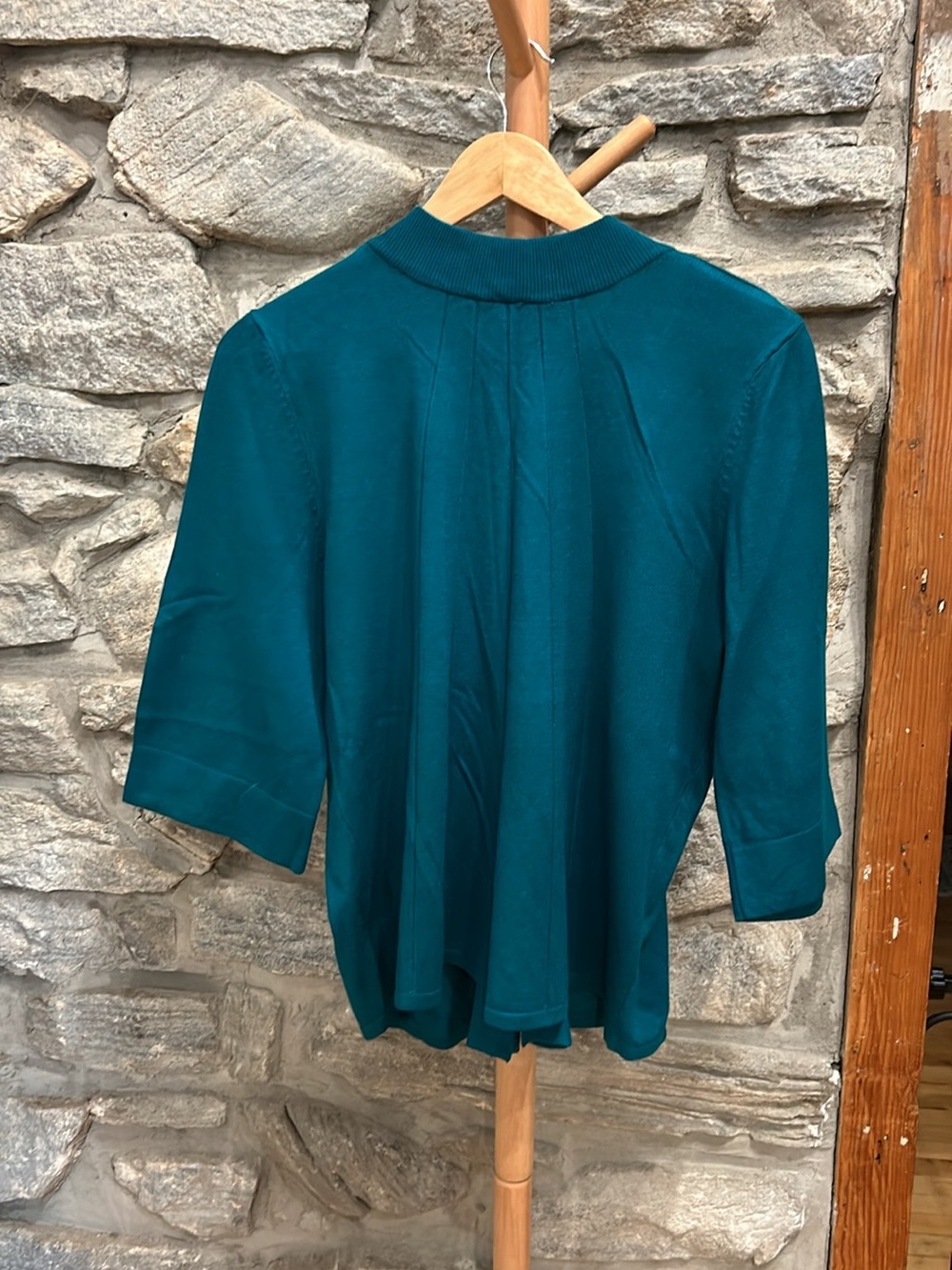 One button cardi - Picture 2 of 6